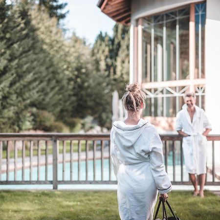 Hotel Alpenblick Sexten Exteriör bild