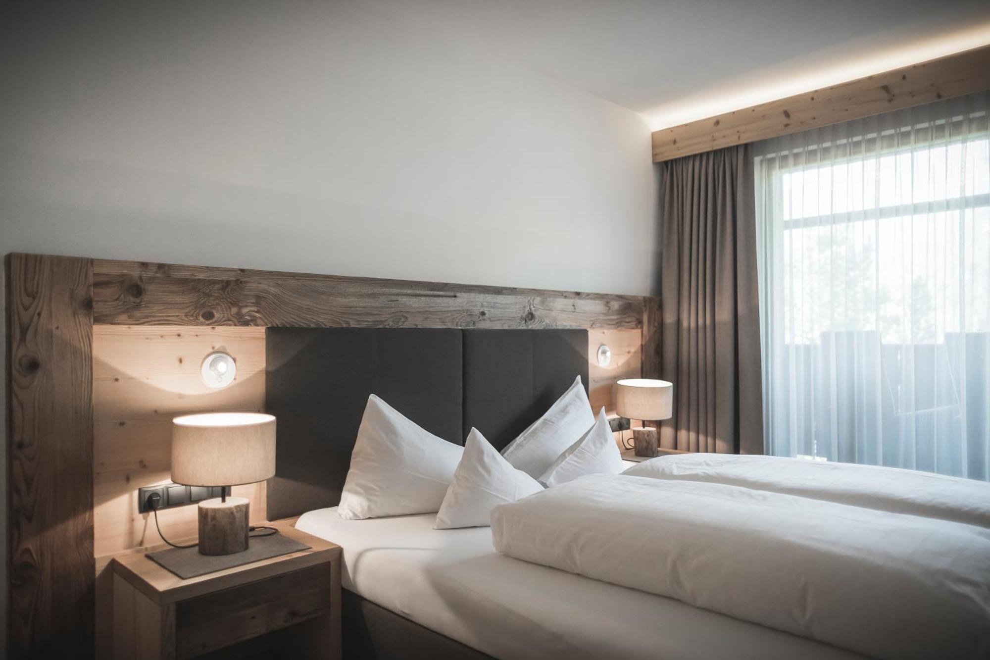 Hotel Alpenblick Sexten Exteriör bild