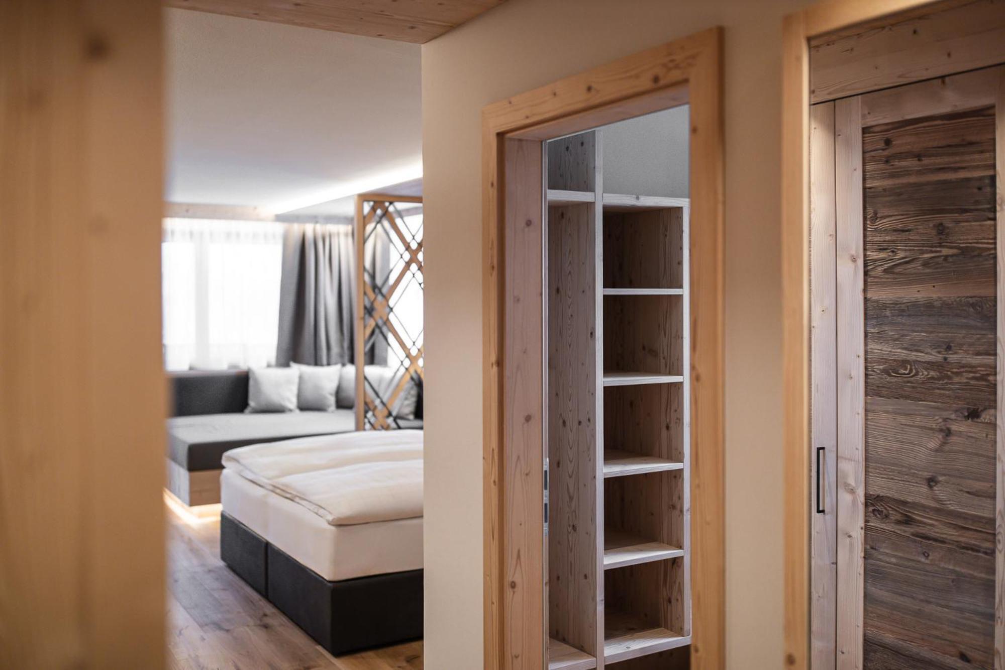 Hotel Alpenblick Sexten Exteriör bild