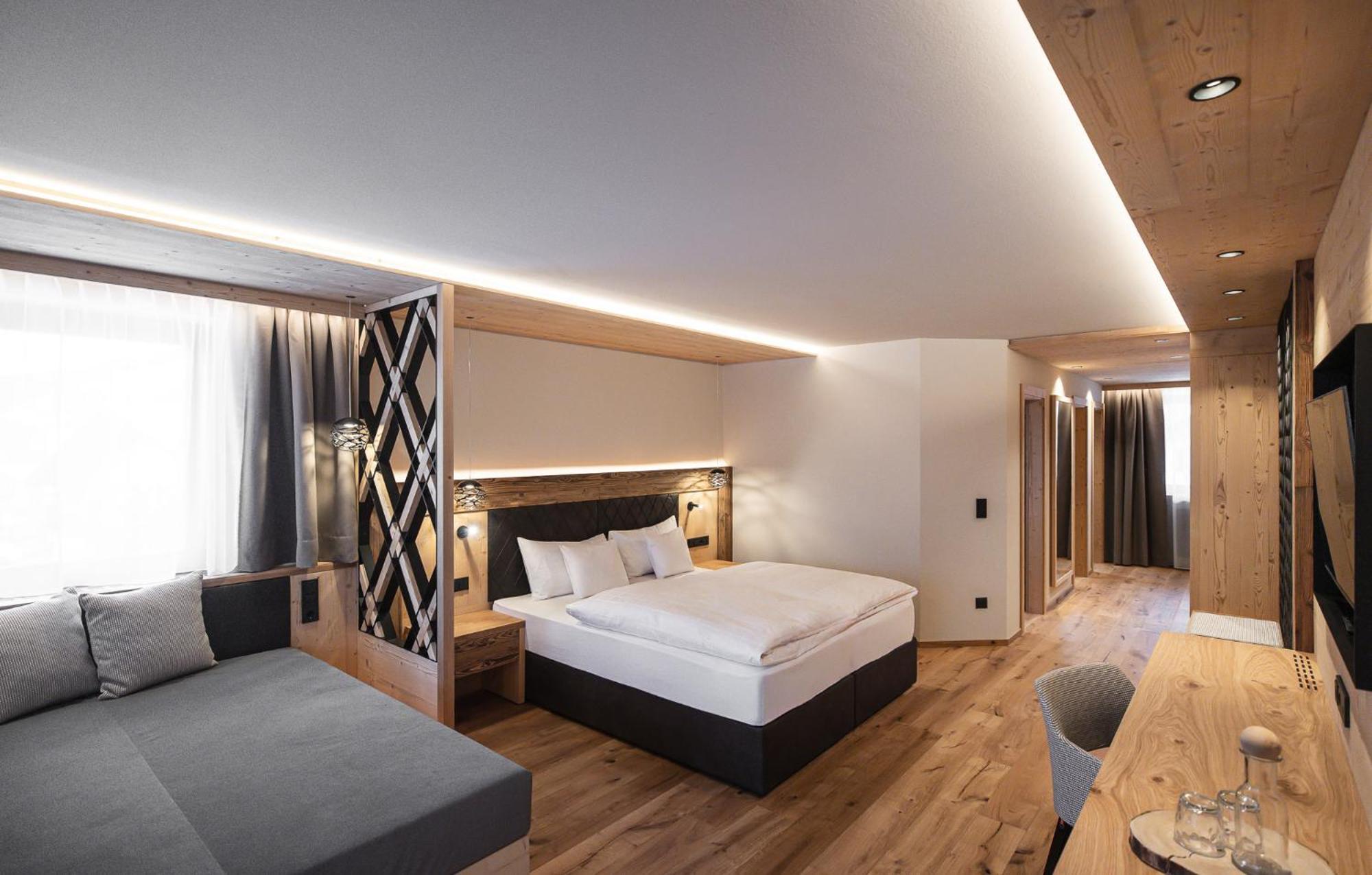 Hotel Alpenblick Sexten Exteriör bild