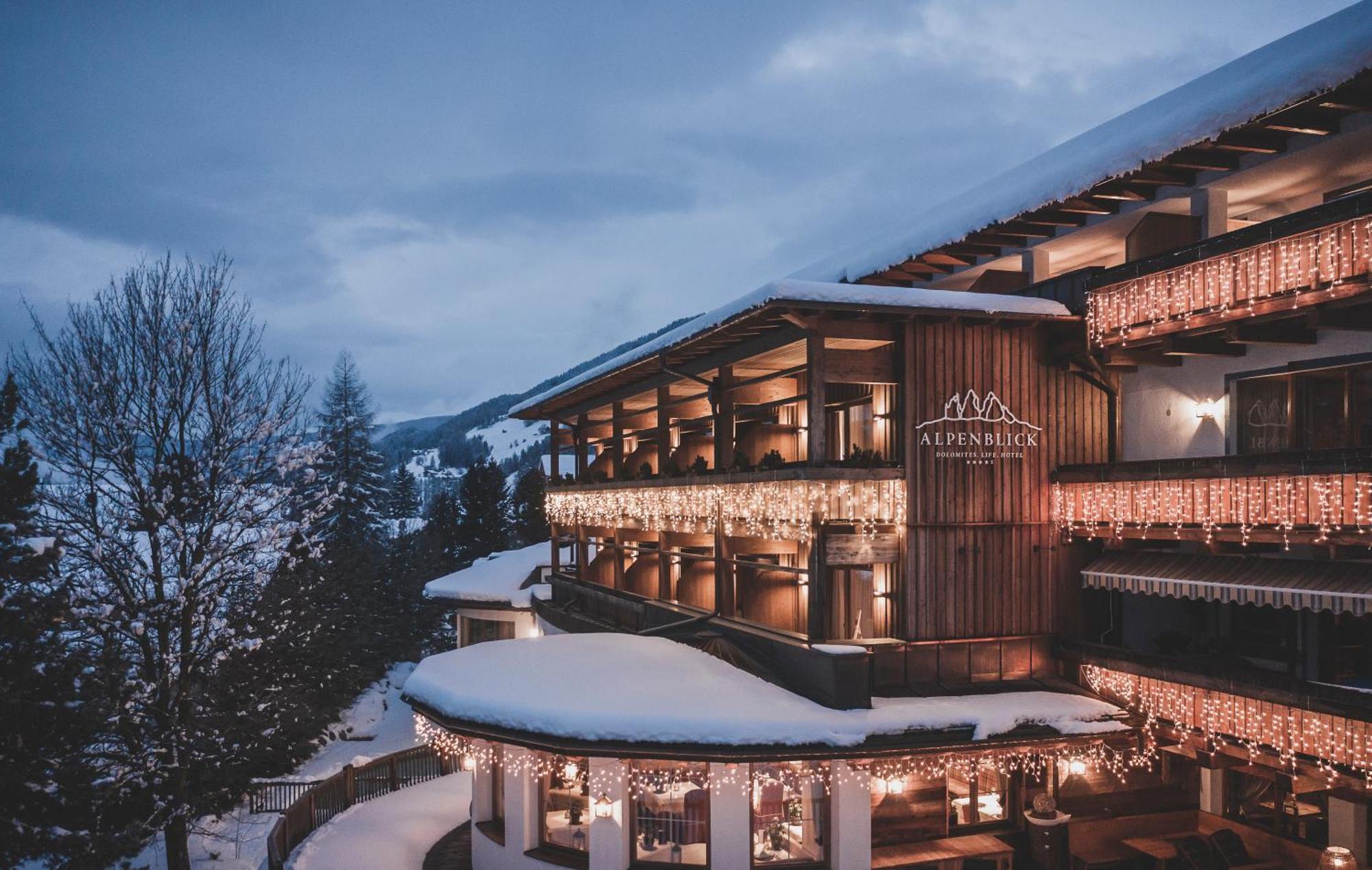 Hotel Alpenblick Sexten Exteriör bild